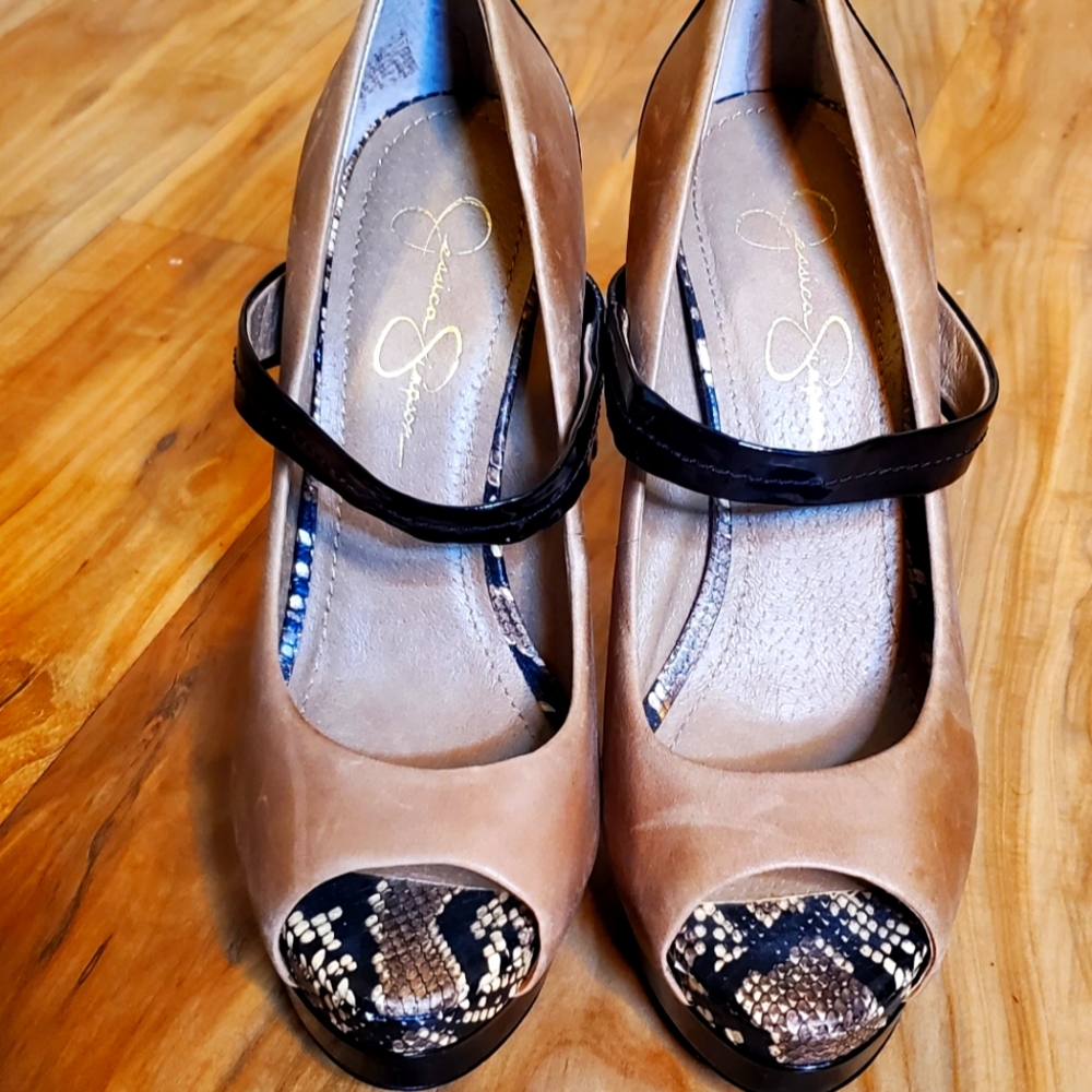 Jessica Simpson Ely Leather Heels